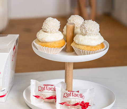 Mini-Kokos-Cupcakes mit Raffaello
