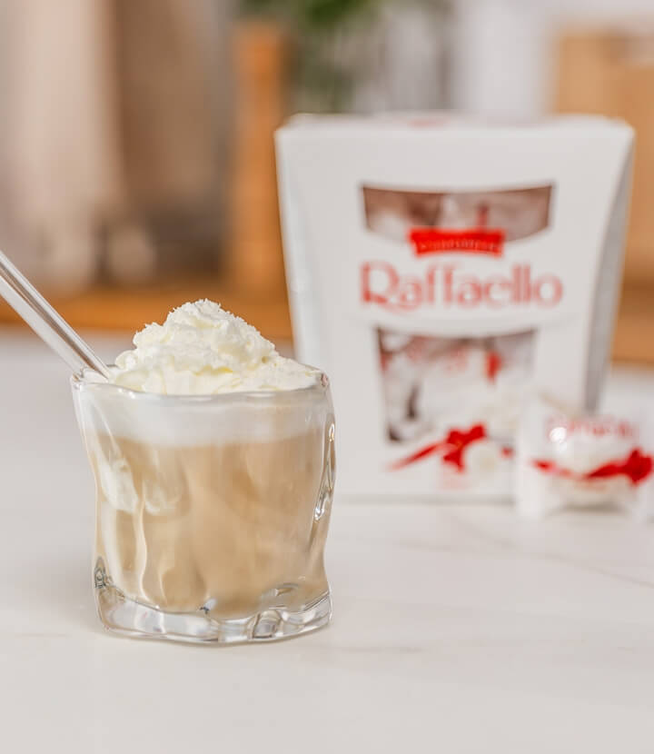 Creamy Coconut Coffee mit Raffaello
